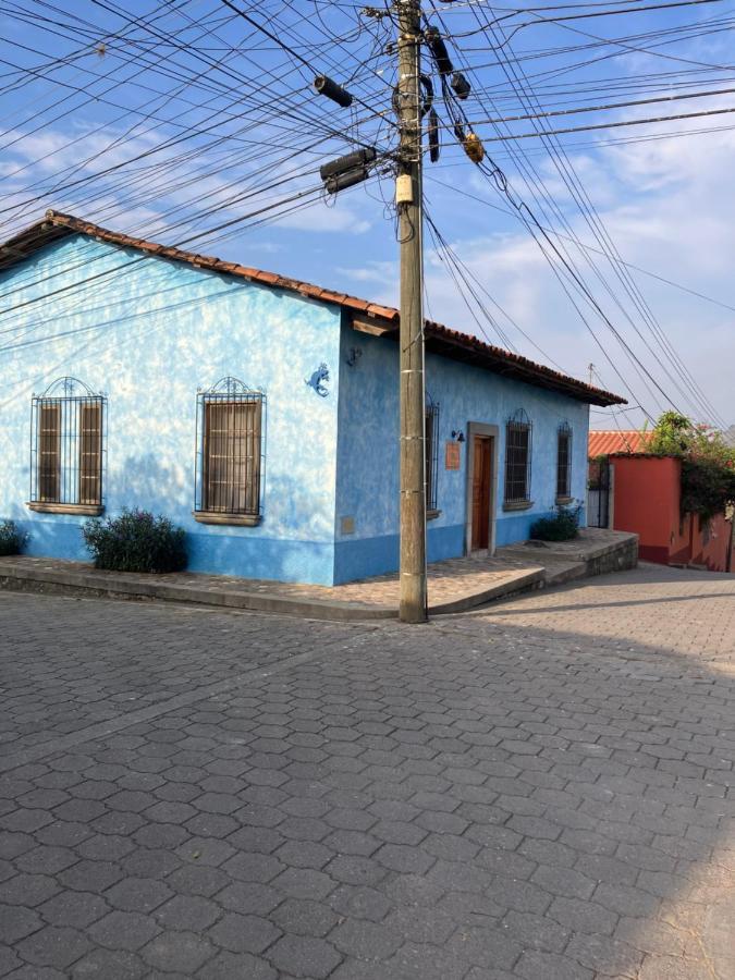 Hostel Iguana Azul Copán Buitenkant foto